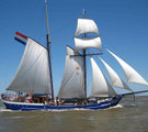 Fortuna zeilend op de Waddenzee